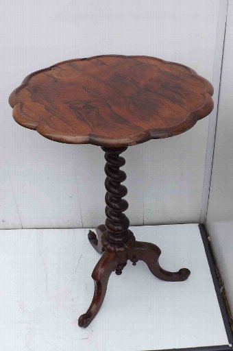 Victorian rosewood table of quality