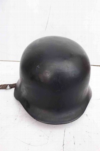 Antique 2ww German soldiers Helmet, genuine issue 