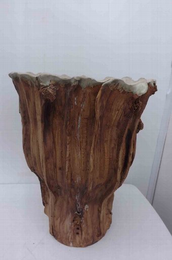 Large work of art Vase modern design important British piece.