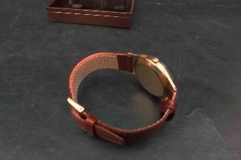 Antique 9ct Gold automatic vintage accurist mans wristwatch 