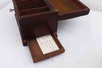 Antique Georgian Tea Caddy in mahogany 