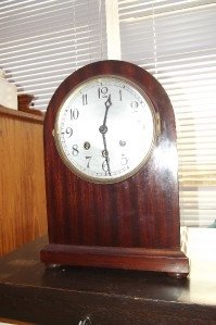 BRACKET CLOCK MAHOGANY  CASED MECHANICAL 8 DAY WESTMINSTER CHIMES.