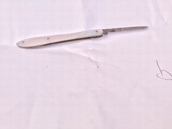 Antique Mother of pearl fruit knife