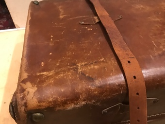 Antique  Gentleman’s suit case circa 1900 in cow hide leather