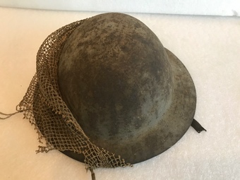 Antique 1ww British Brodie helmet