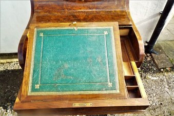 Antique Antique Burr Walnut Pop Up Davenport Desk c.1860 