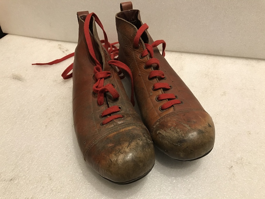 Antique Rugger boots vintage leather upper and bottom size 8 boots 