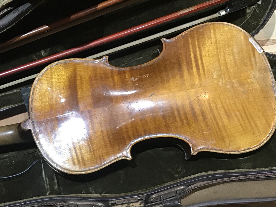 Antique Violin German with two bows and case 19th century