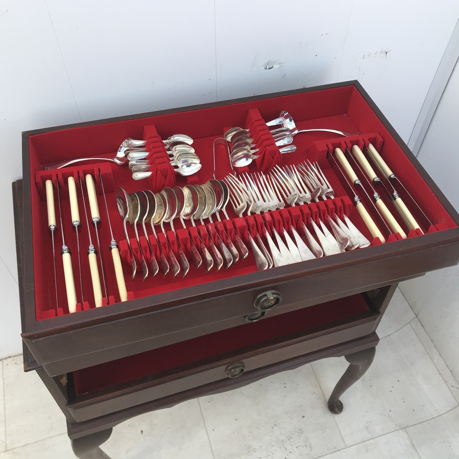Antique GRV Dining room Cutlery set
