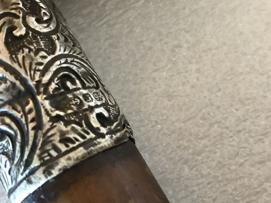 Antique Rhino horned handle gentleman’s walking stick sword stick with silver collar 