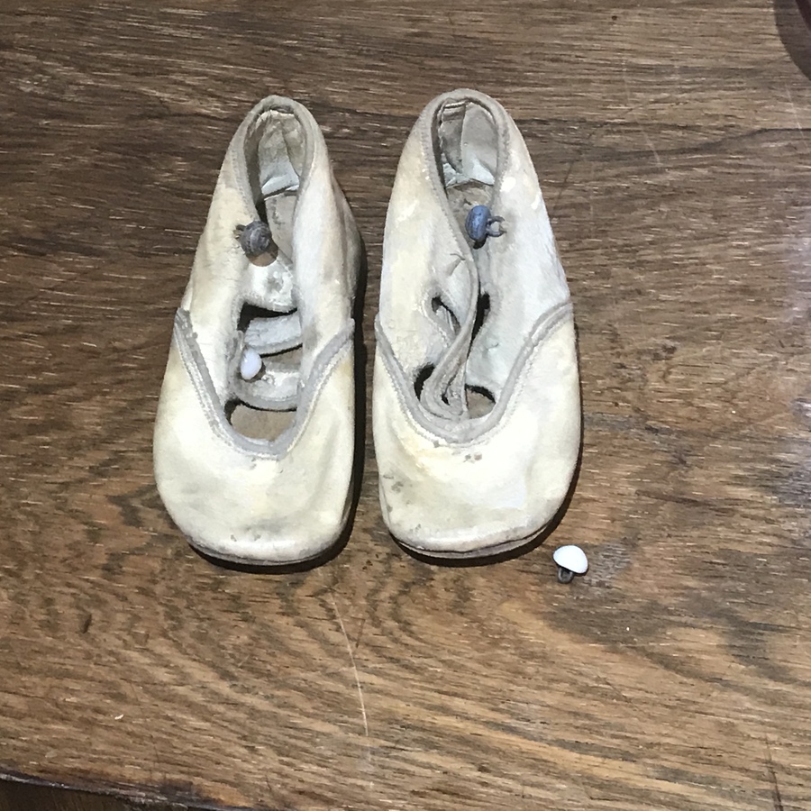 Child’s first shoes