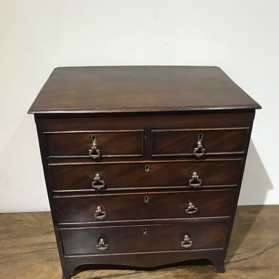 Antique Apprentice piece of Georgian mahogany chest of draws 