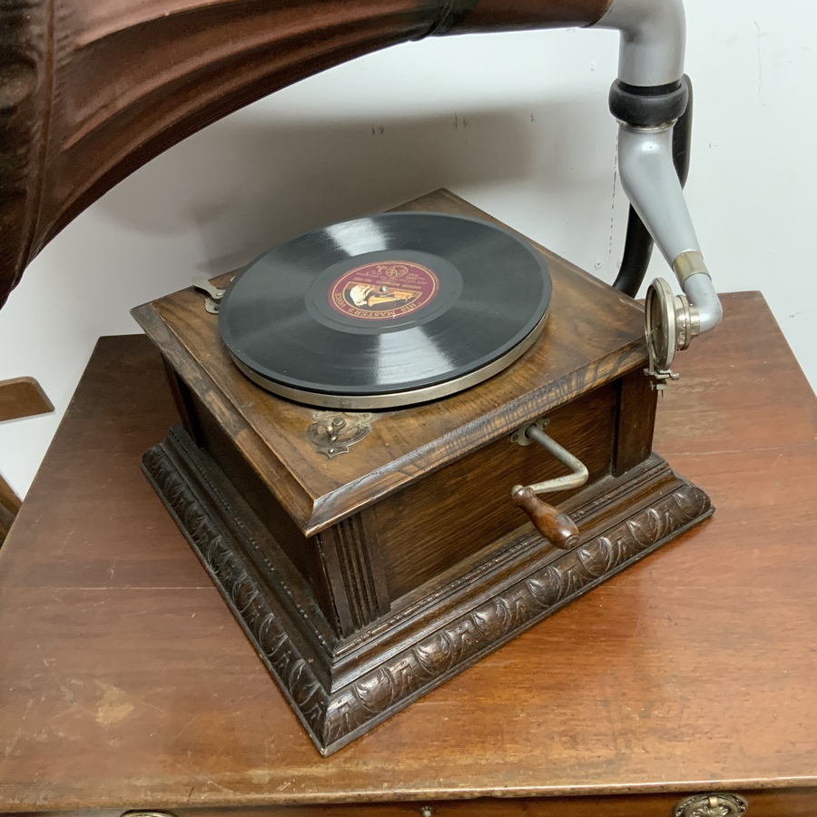 Antique Horned Gramophone 1920’s oak cased