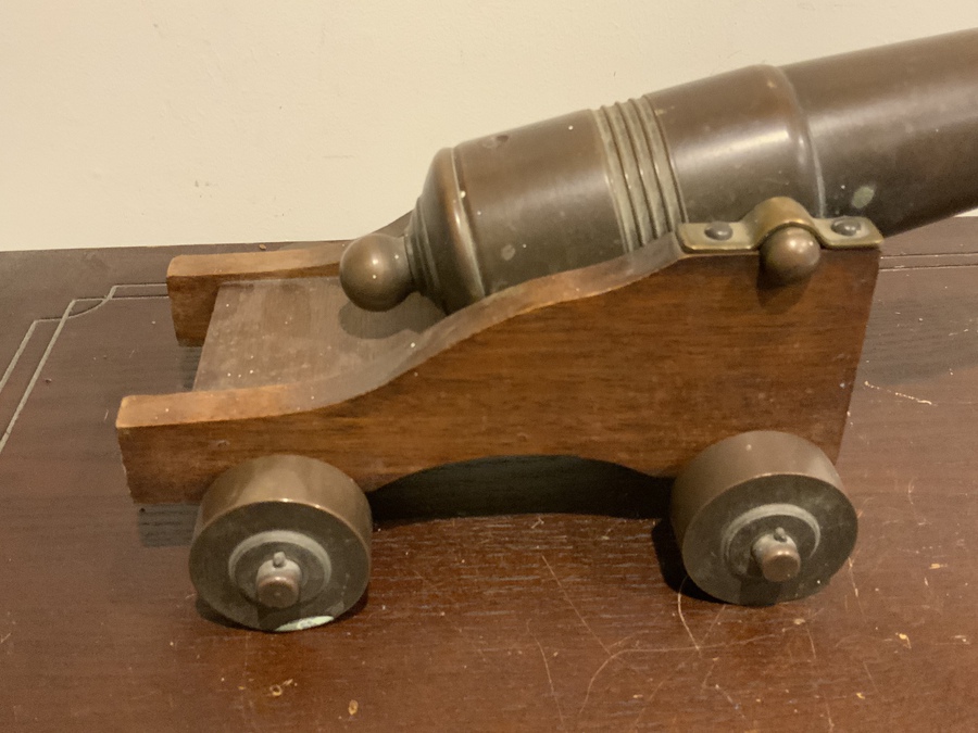 Antique Cannon bronze barrelled mahogany carriage Victorian