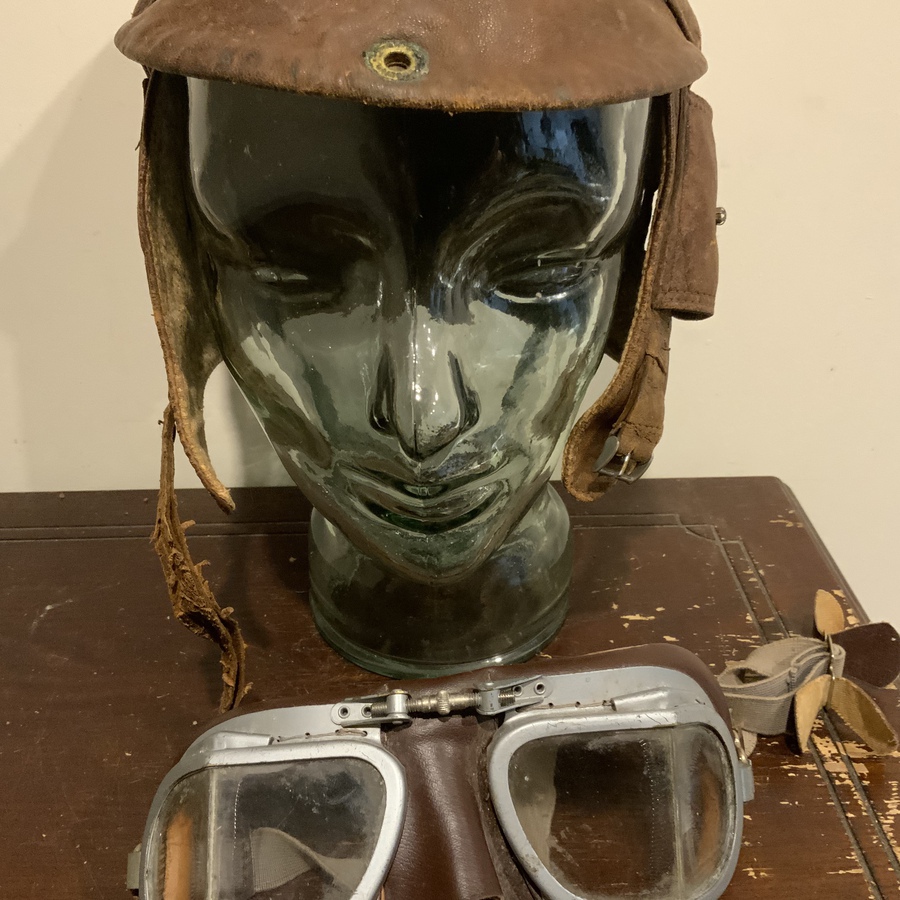 Antique IWW pilots helmet and goggle