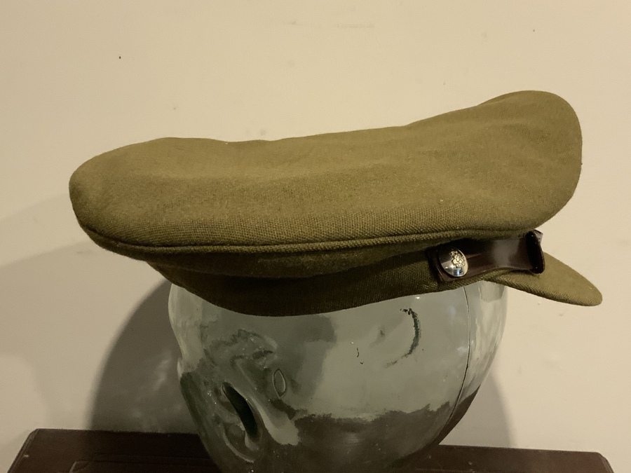 Antique British Army officers hat and badge