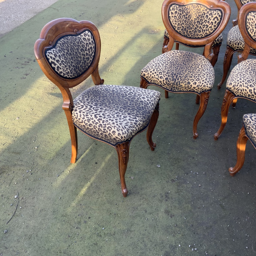 Antique Six quality dining chairs mid Victorian Walnut 