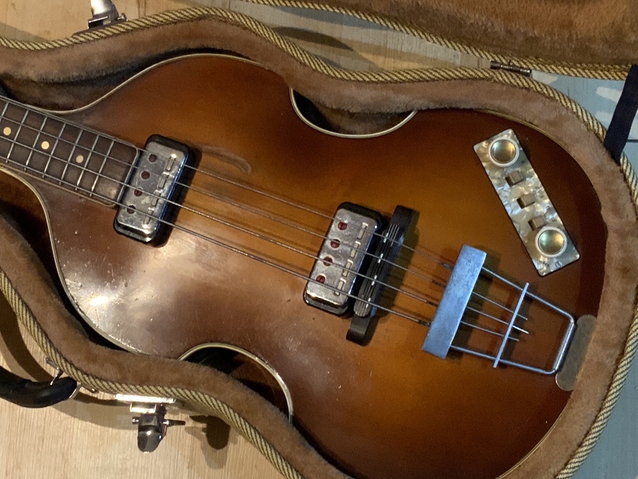Antique Hofner Violin base & Case 1964 electric Guitar