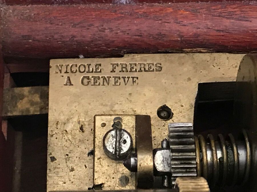 Antique NICOLE FRERES MUSICAL MUSIC BOX