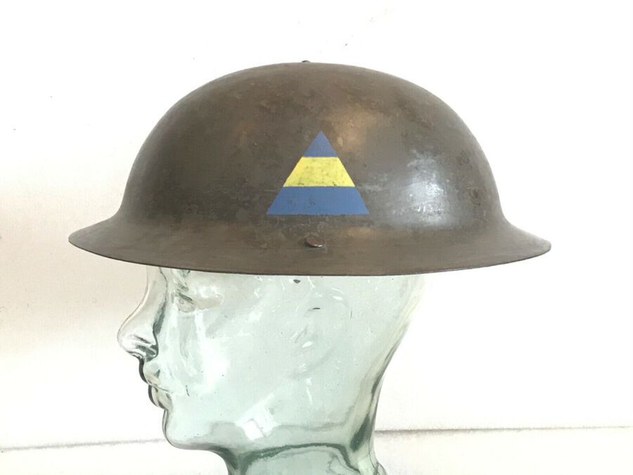 Antique British army 1ww tin helmet