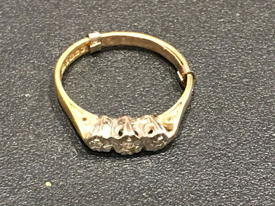 Antique Diamonds 18CT lady’s vintage ring