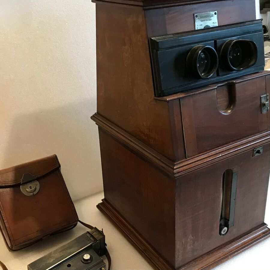 Antique Vintage Stereotype table top camera and family viewer