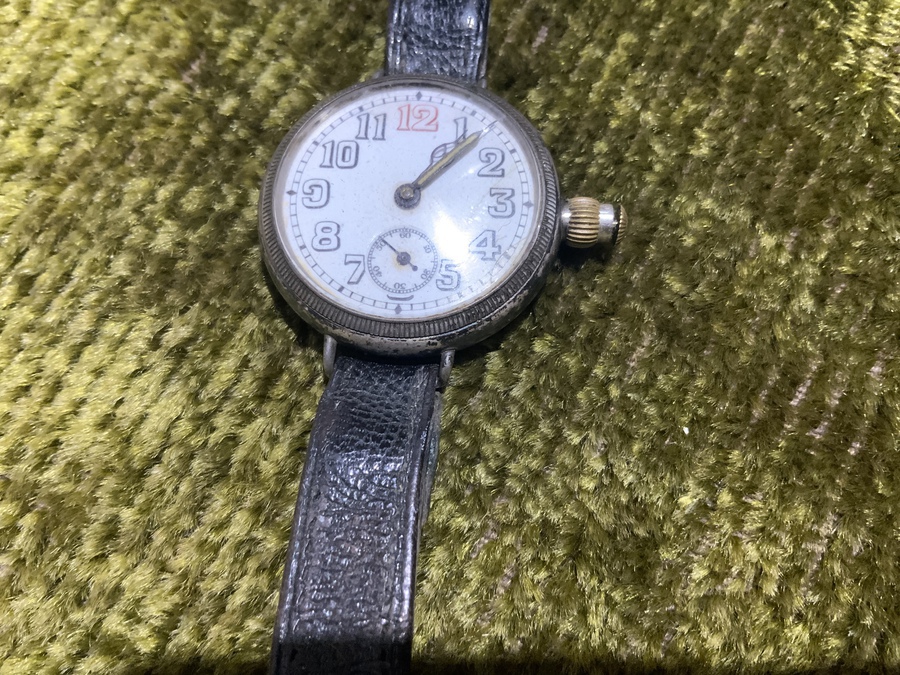 Antique 1WW Officers personal Wristwatch 
