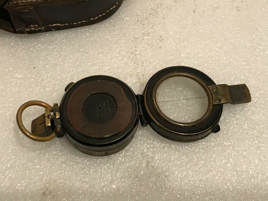Antique 1ww British army compass and leather case