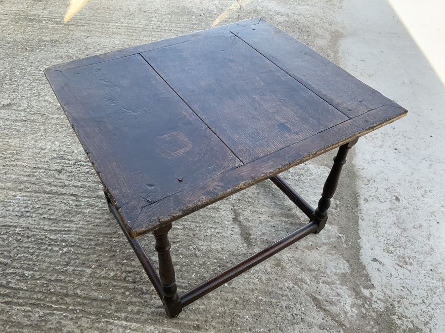 Oak side table early 18th century