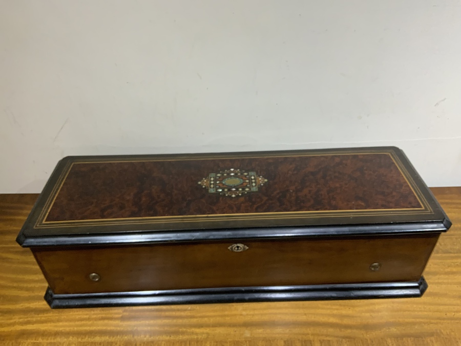 Antique Mandoline Piccolo interchangeably music Box