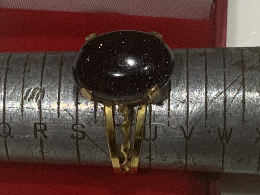 Antique 18CT Gold Ladies Solitaire ring