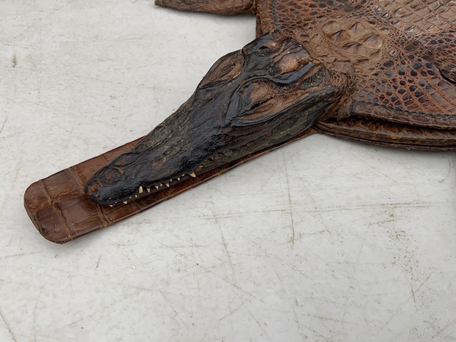Antique Crocodile Art Deco ladies purse/hand bag