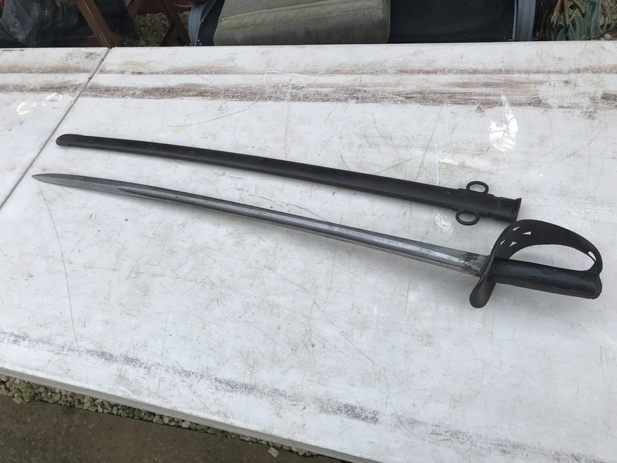 Antique British Heavy Cavalry Sword late Victorian