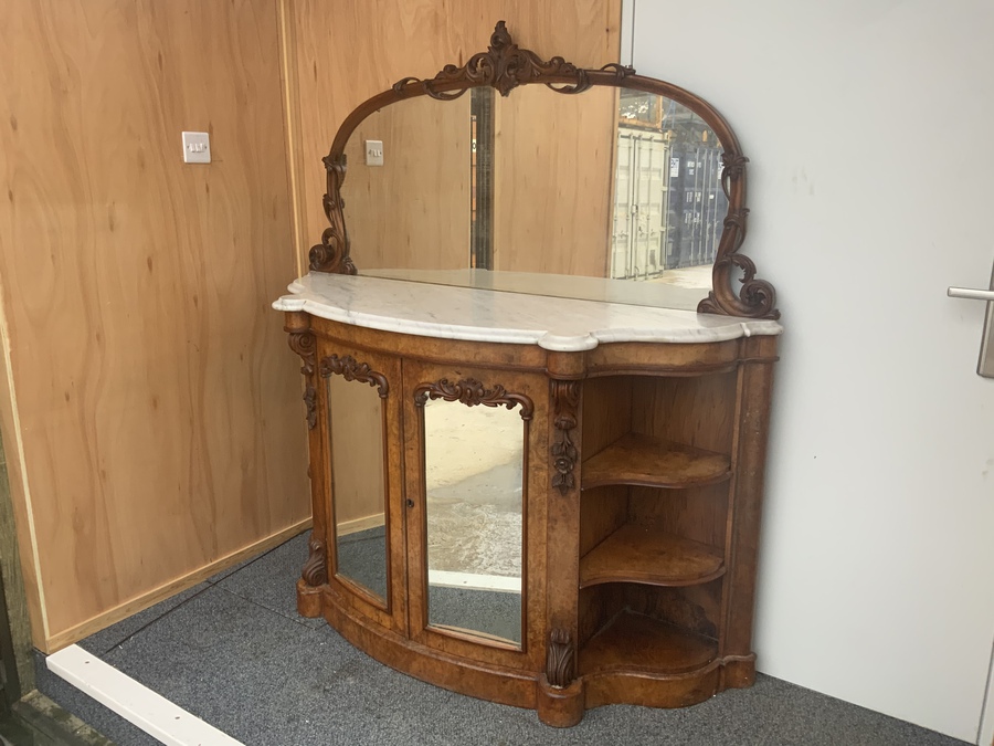 Credenza open shelves mirror backed Stunning