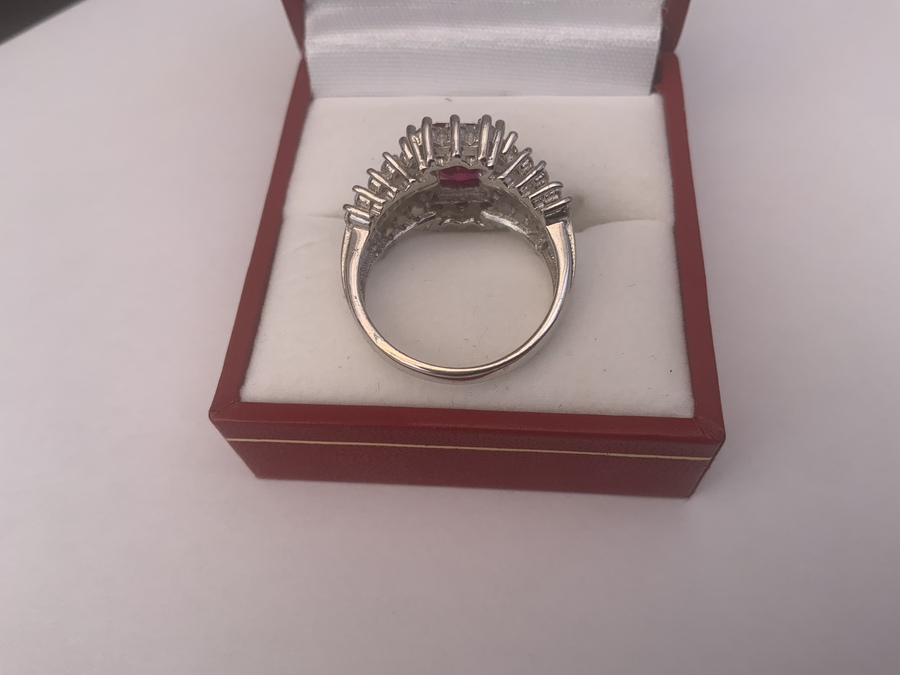 Antique Stunning Ladies Silver ring