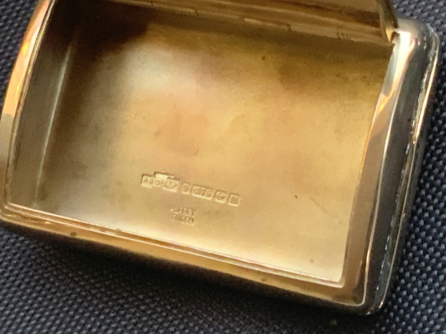Antique Asprey of London Gold Gentleman’s snuff box