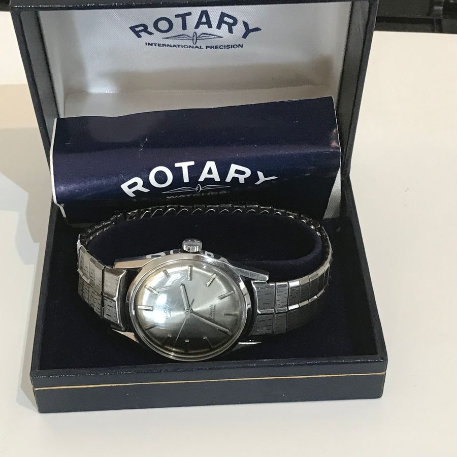 Antique Rotary man’s wristwatch 