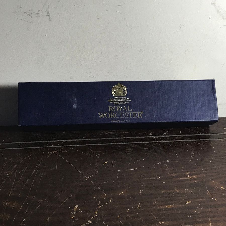 Antique Royal Worcester boxed Cheese Knife