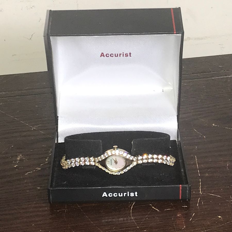 Accurist ladies wristwatch