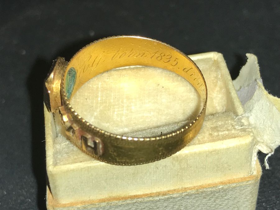 Antique Mourning ring with diamond 15 CT Gold Victorian 