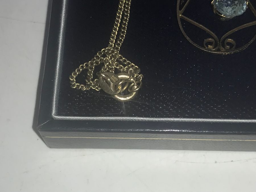 Antique Aquamarine pendant necklace 9CT gold