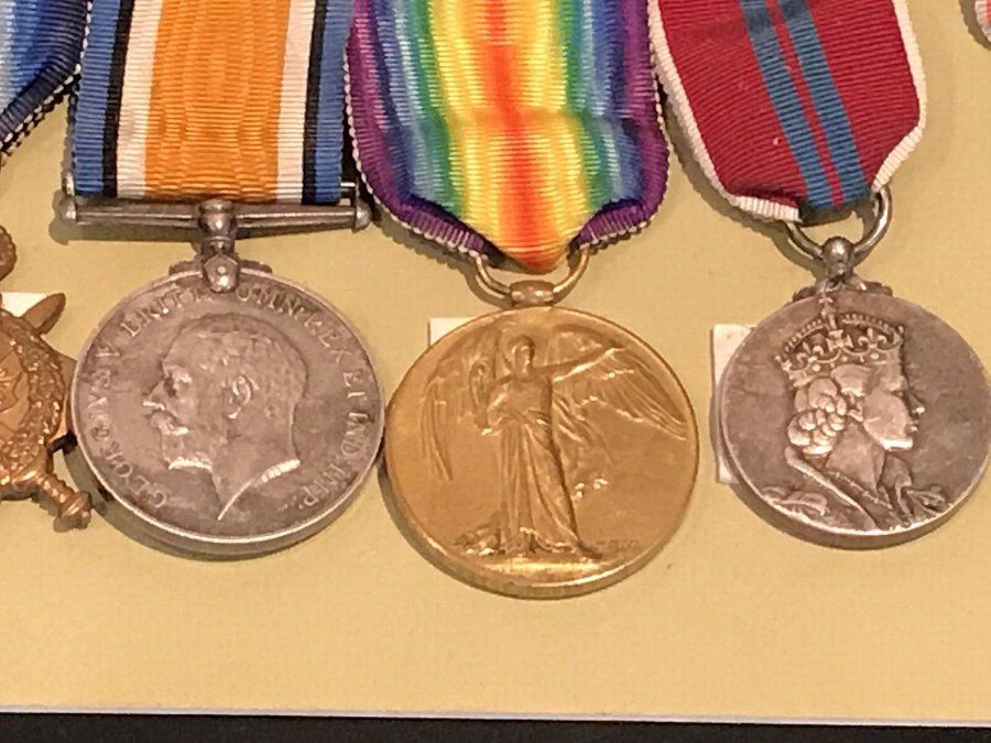 Antique 1ww Group Of Medals Full Size With Miniatures 