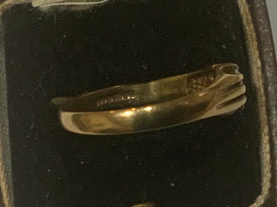 Antique Diamond Solitaire 9CT gold ring