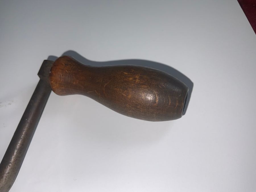 Antique Vintage Gramophones winding handle.