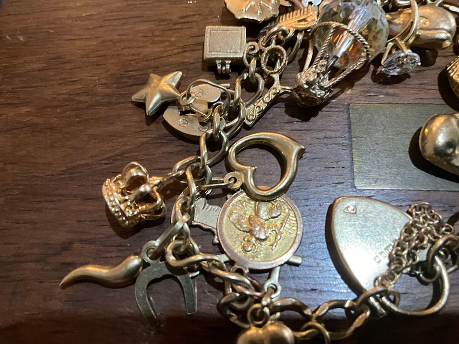 Antique Gold Charm Bracelet 9CT