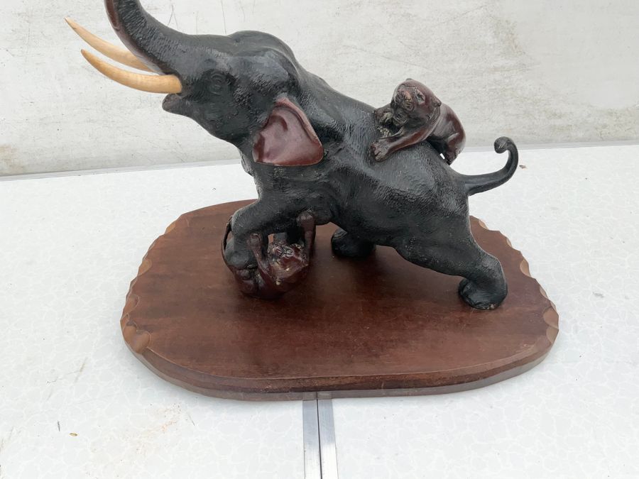 Antique Antique Japanese Meiji Period Bronze Study Of An Elephant Fighting With Two Tigers Circa 1880