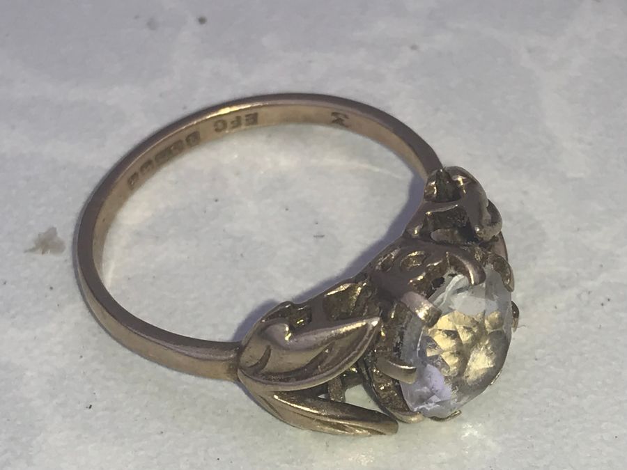 Antique Gold Ring 9Ct with Solitaire