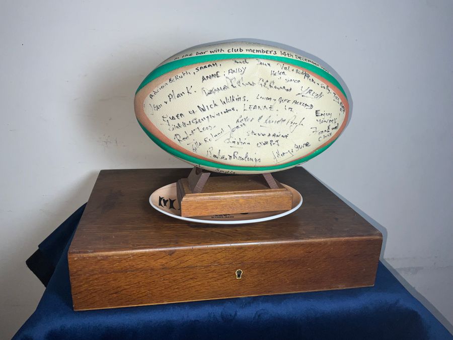 Antique WARWICK PATHOLOGY GILBERT SIGNED BALL & STAND 