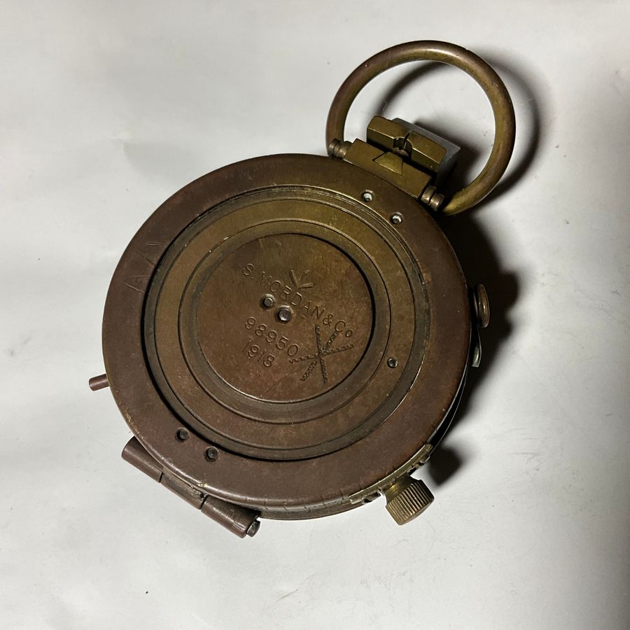 Antique BRITISH OFFICERS 1918 COMPASS