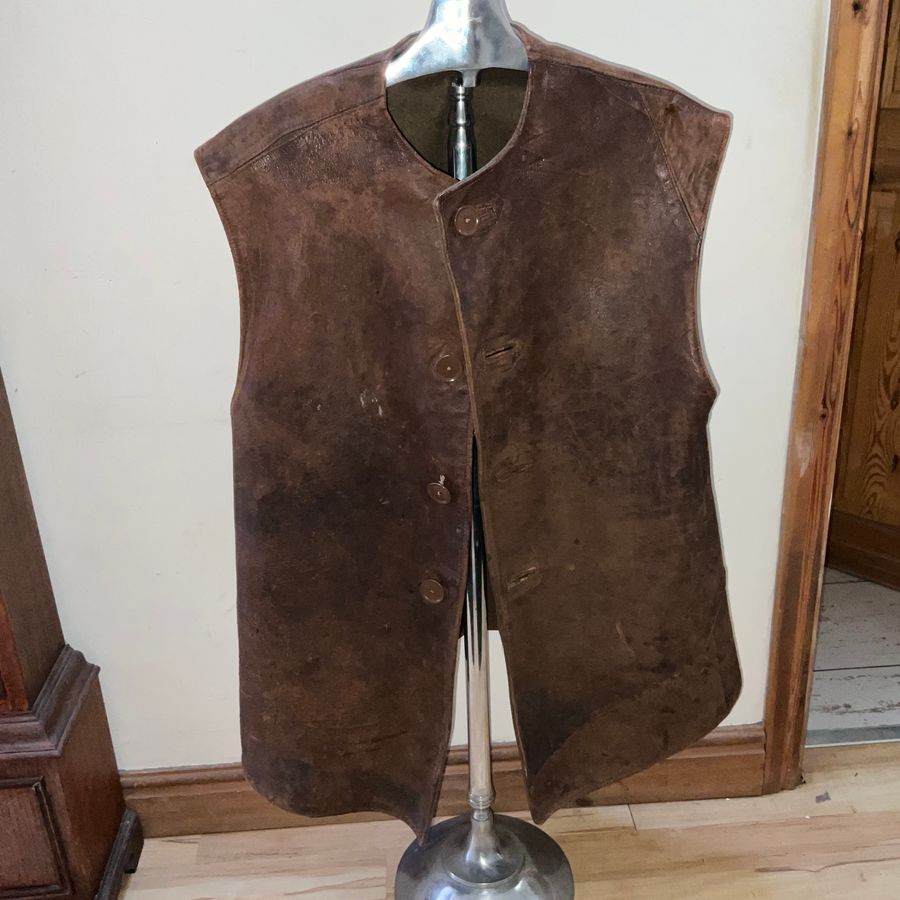 BRITISH COMMANDOS LEATHER JERKIN DATED 1944